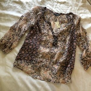 Flowy AE Blouse